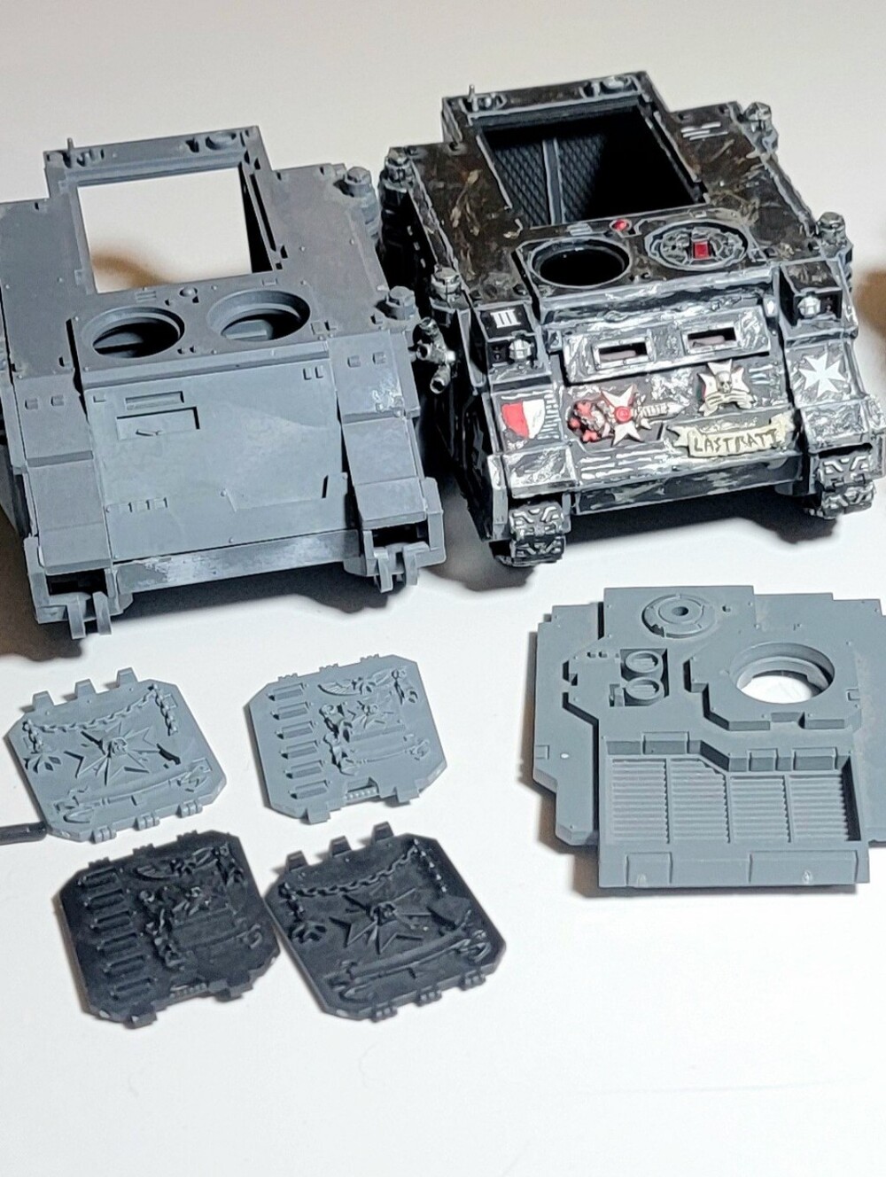 Warhammer 40k Space Marine Rhino Plastic Tanks & Parts Lot
